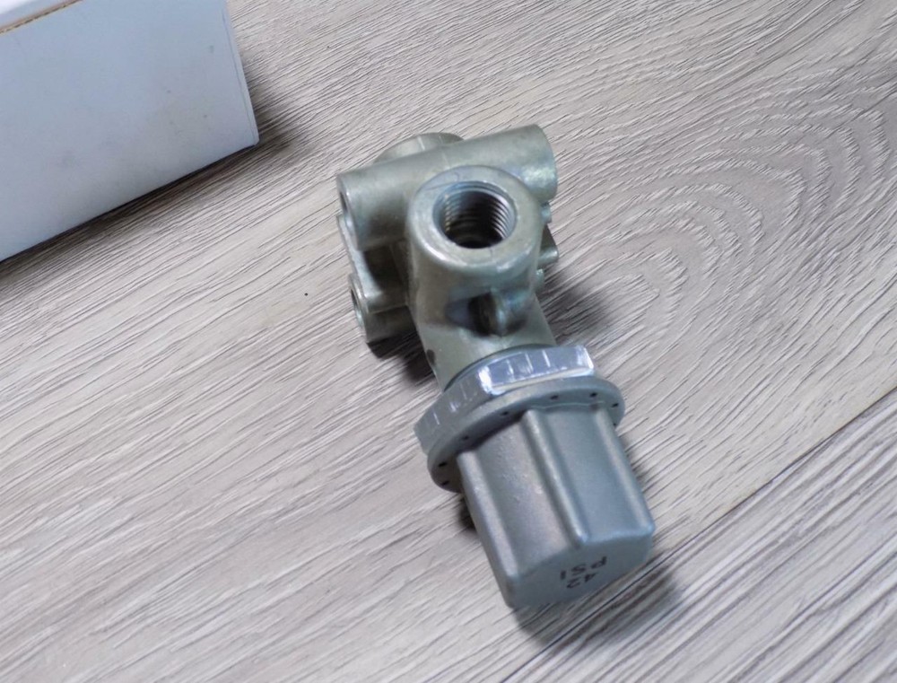 Baker 336823 Pressure Relief Valve