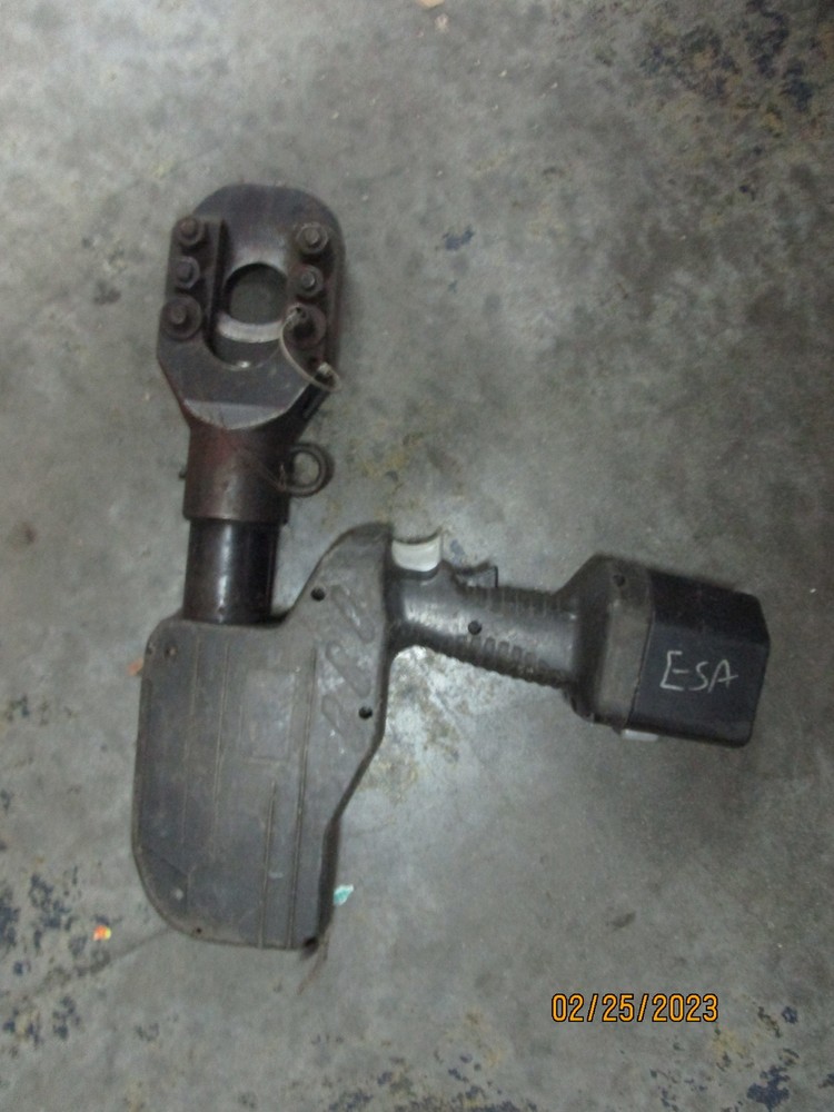 Huskie Tools Cable Cutting Tool