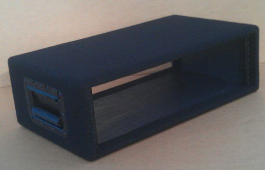 Pearson 3 space simple rack Black