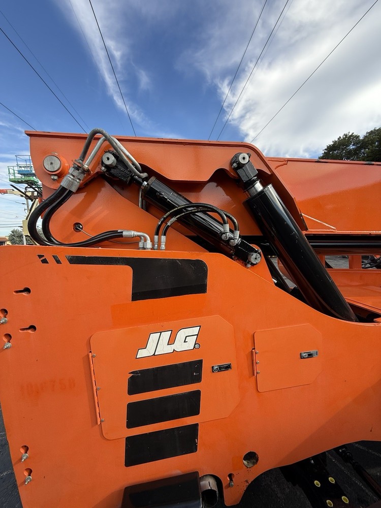 2017 SKYTRAK 10054 10,000LB DIESEL TELEHANDLER