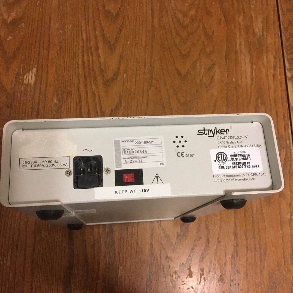STRYKER ENDOSCOPY 220-180-521 INFRAVISION IR ILLUMINATOR LIGHT SOURCE MACHINE