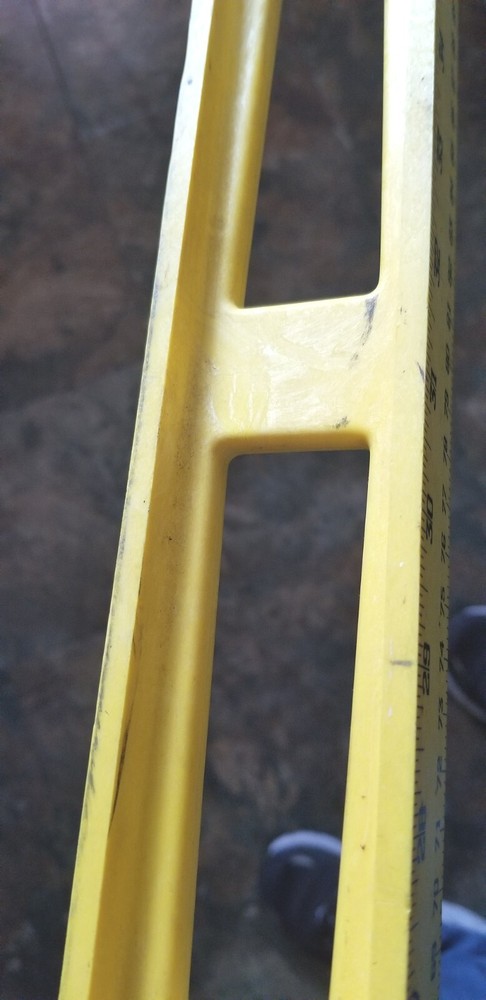 EMPIRE 330-48 48" POLYCAST LEVEL Has Inches & Centimeters - Yellow