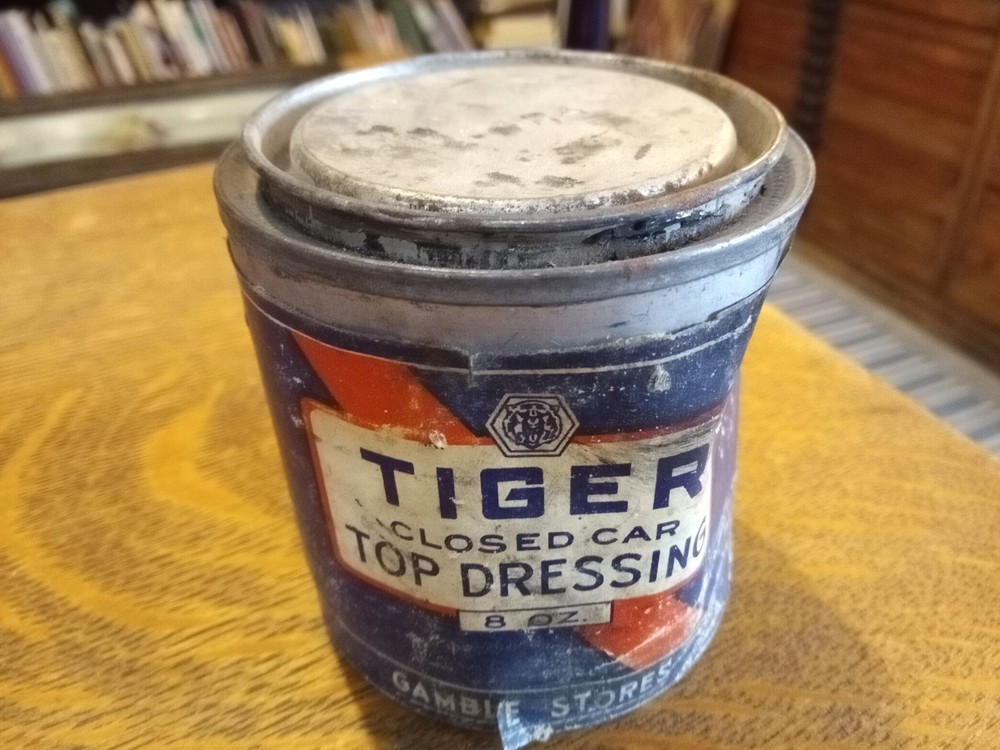 Antique Tiger Top Dressing 8oz Tin