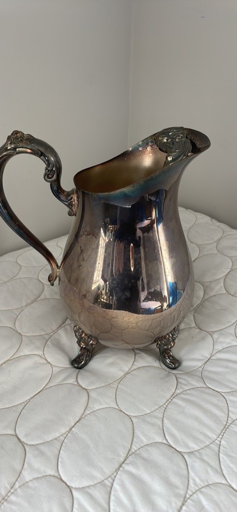 International Silver 9" SILVER PLATE WATER PITCHER