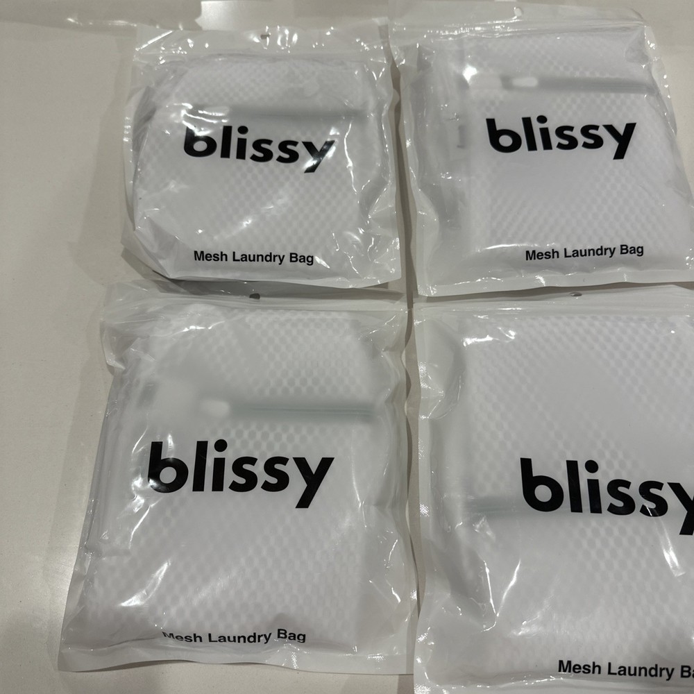 BLISSY White Mesh Laundry Bags x2: Rectangular & Cylindrical. NEW.