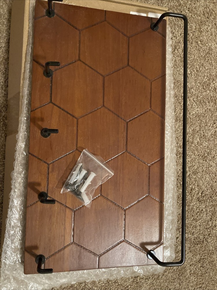Emibele Sunglasses/Keys Holder/Walnut (hang On Entry Wall)