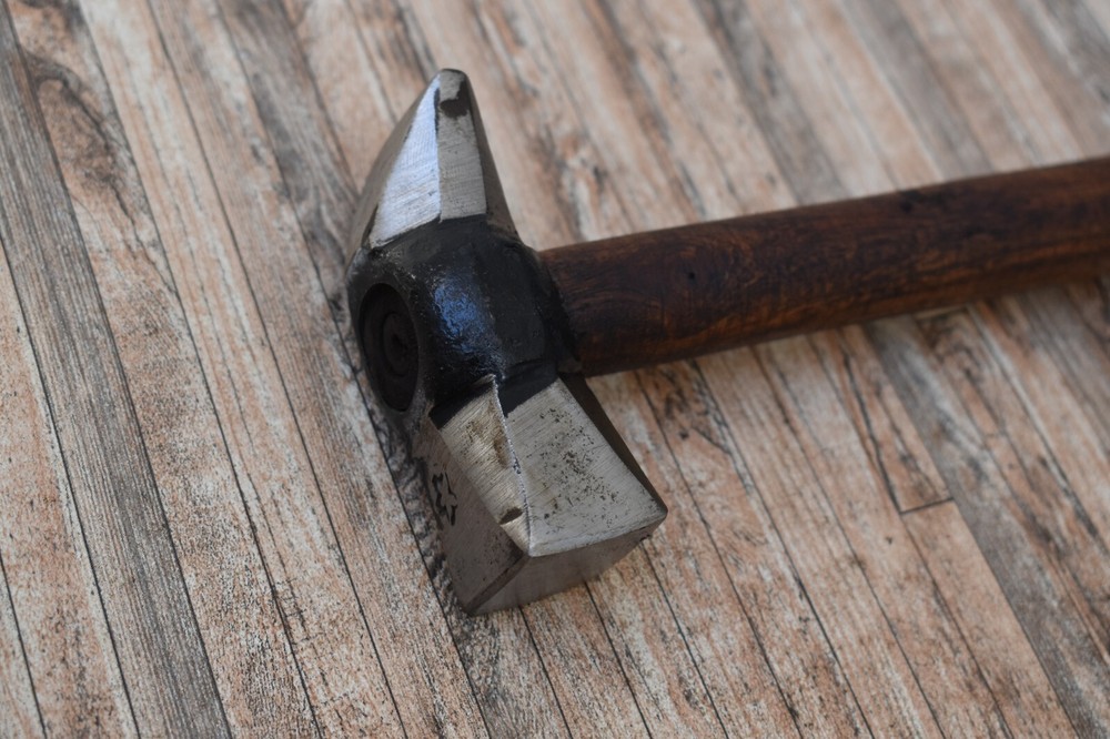 Nice Iron Blacksmith Hammer Silversmith Carpentry Work Square Head Hammer Tool