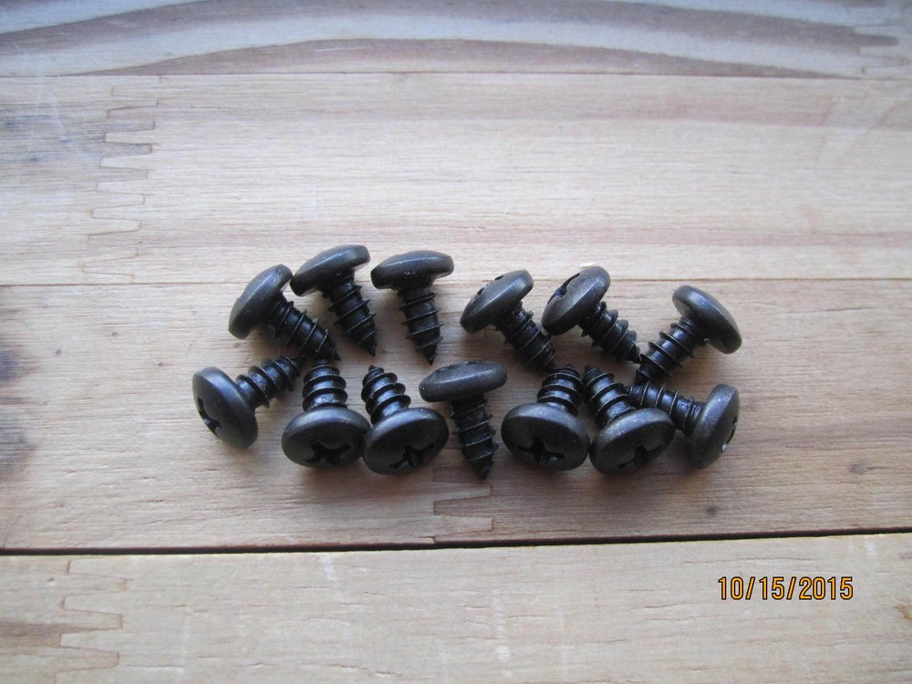 Marantz 2600, 2500, 2385, etc. Replacement screws, Hardware for bottom cover.