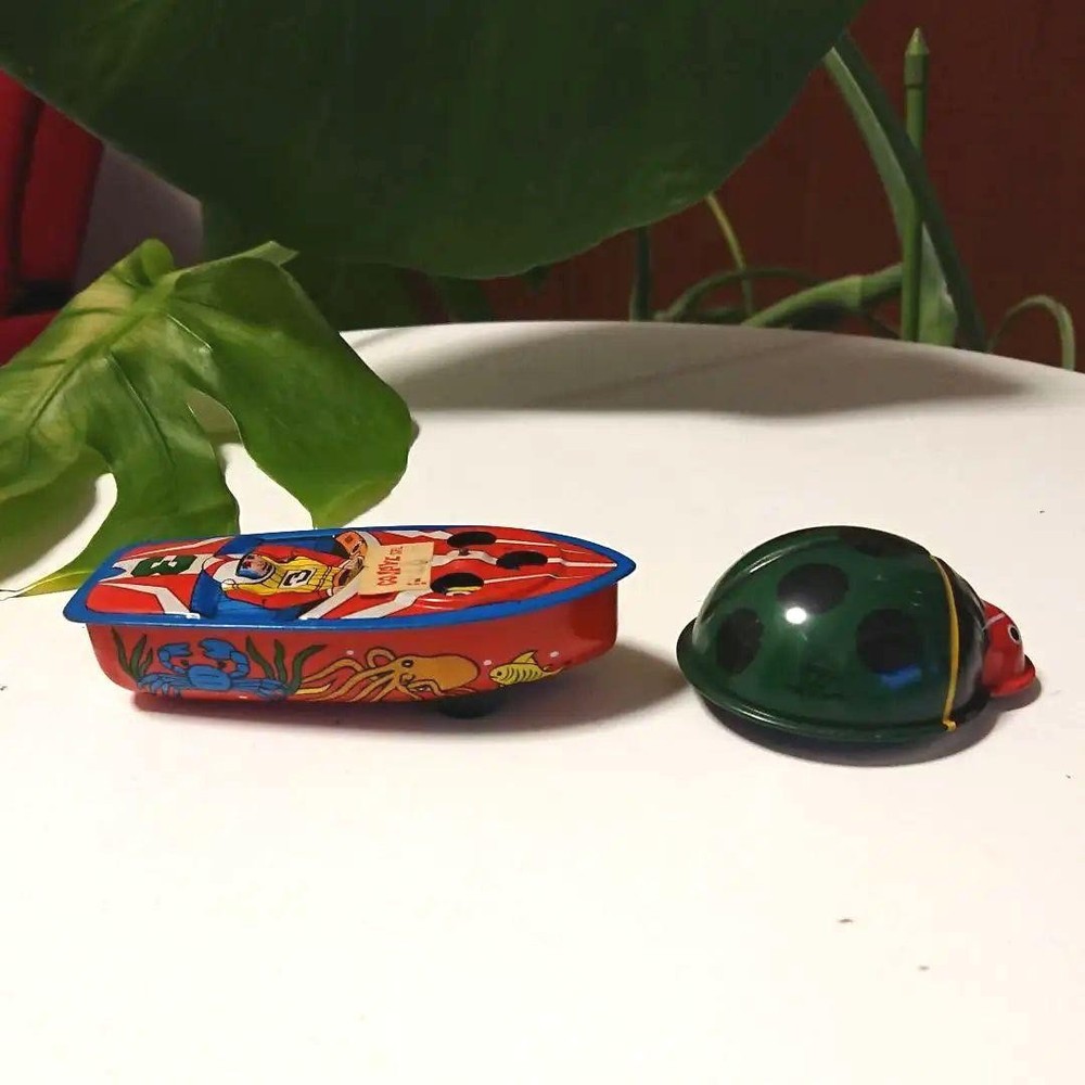 [Retro] 4 tin toys