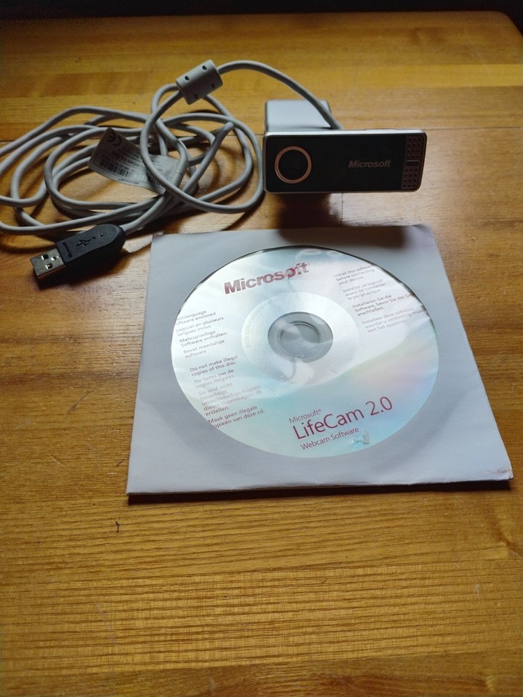 Microsoft LifeCam VX-7000 Webcam W/ Built In Microphone