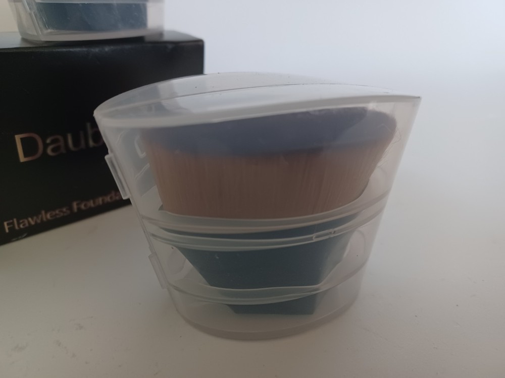 2- Daubigny Flawless Foundation Brush