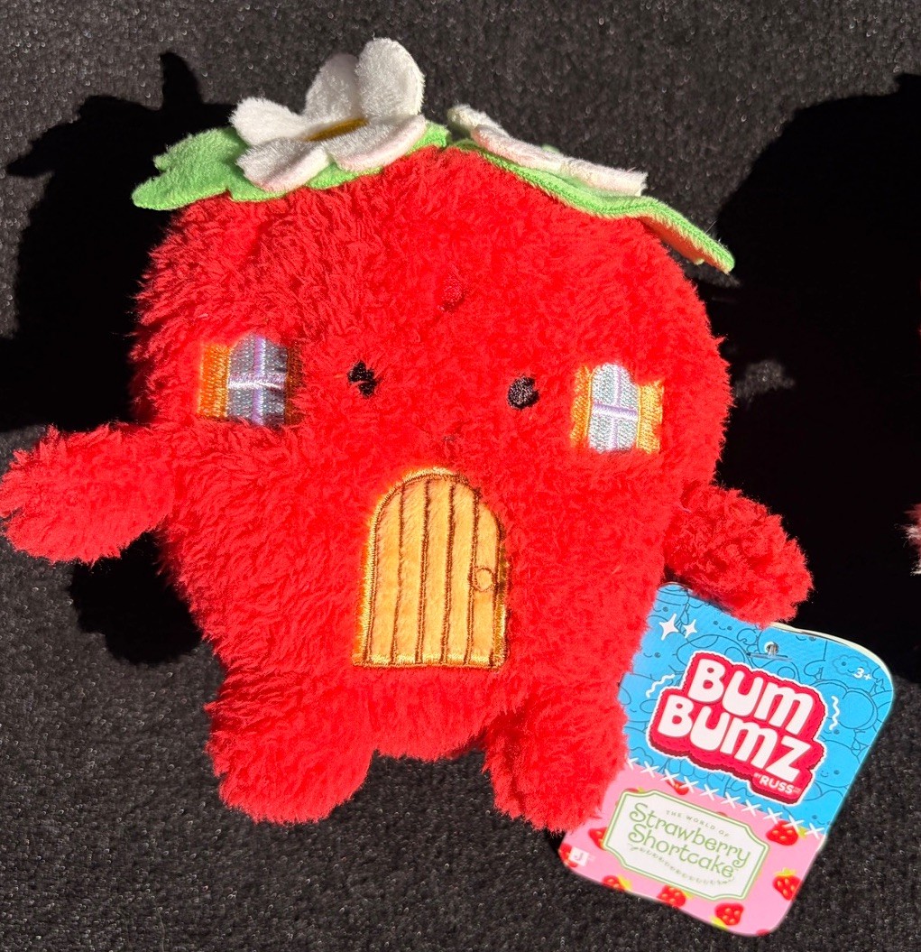 BumBumz Strawberry Shortcake & House Plush Set Of 2 Bum Bumz NEW