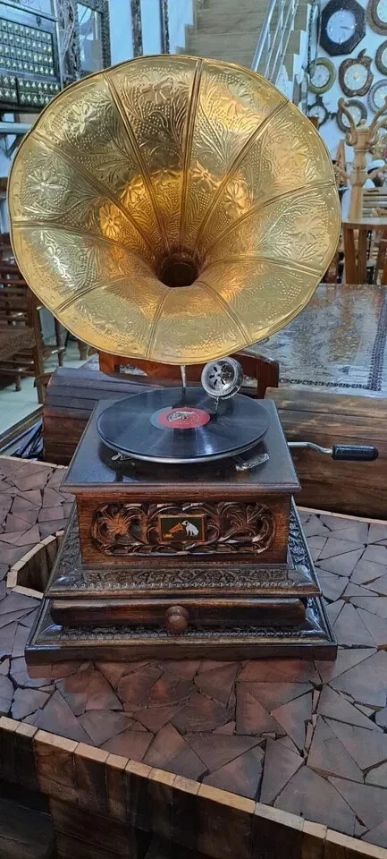 HMV Gramophone Fully Working Phonograph, win-up record player Gramophone