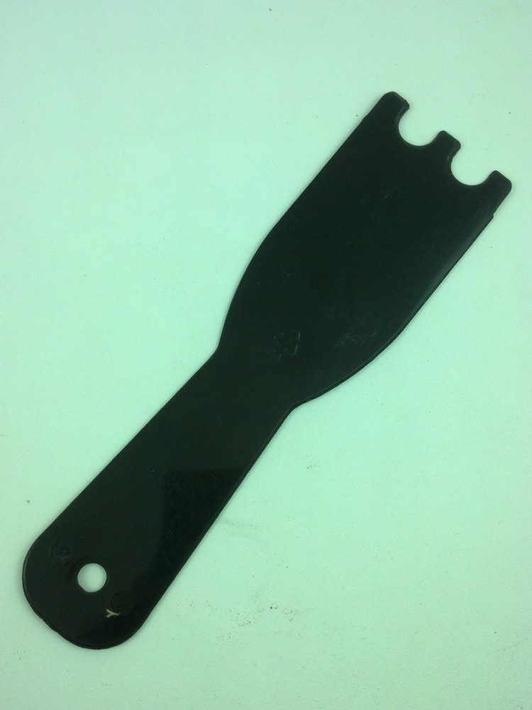 Black Plastic Grill Scraper Spatula