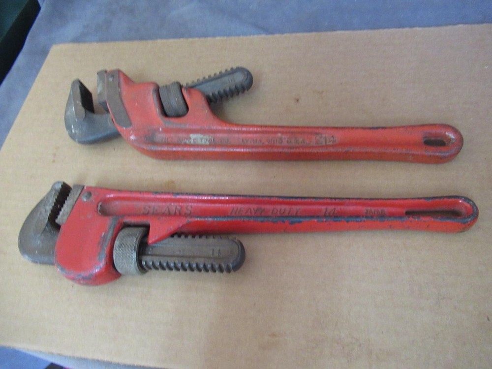 Ridgid E14 Offset & Sears 14" Heavy Duty Pipe Wrenches cl