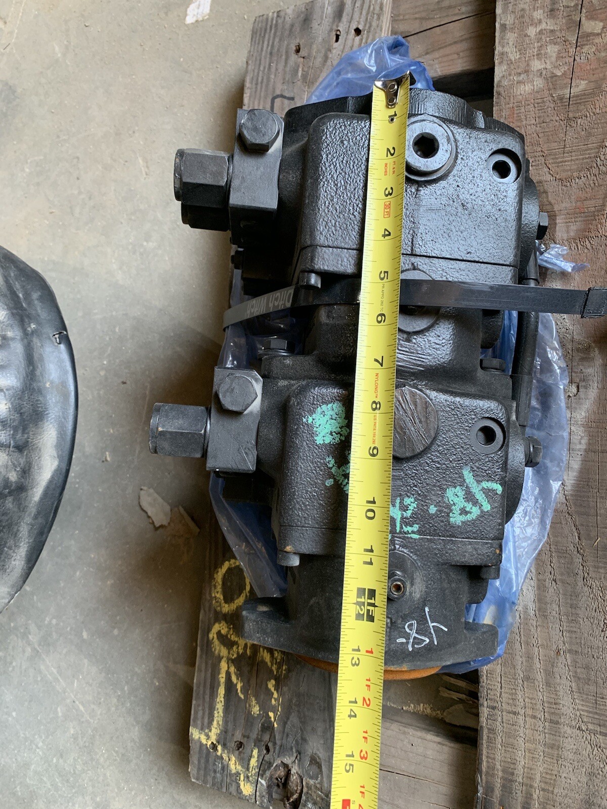 Ditch Witch hydraulic pump Dana Brevini R619-14781 MD10V21SE23DX11HIN