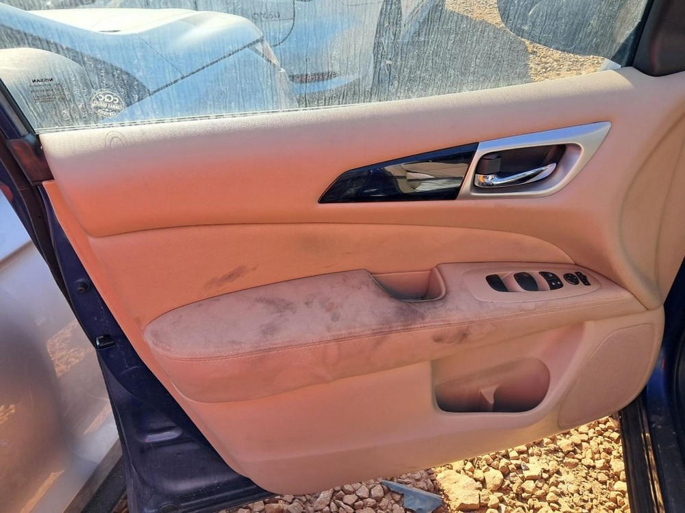 PATHFINDR 2017 Glove Box 4800200