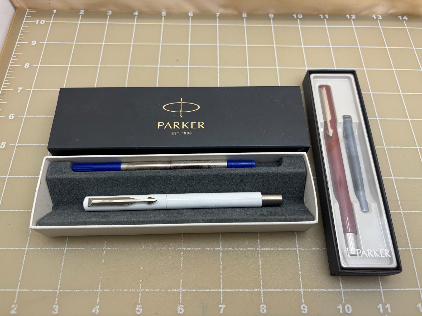 Judd's Lot of 2 NOS New in Box Parker Vector Pens