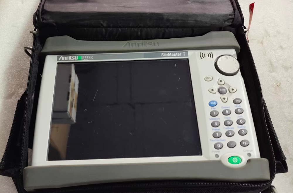 1PCS S332E Anritsu Cable and antenna analyzer Spectrum analyzer Touchscreen