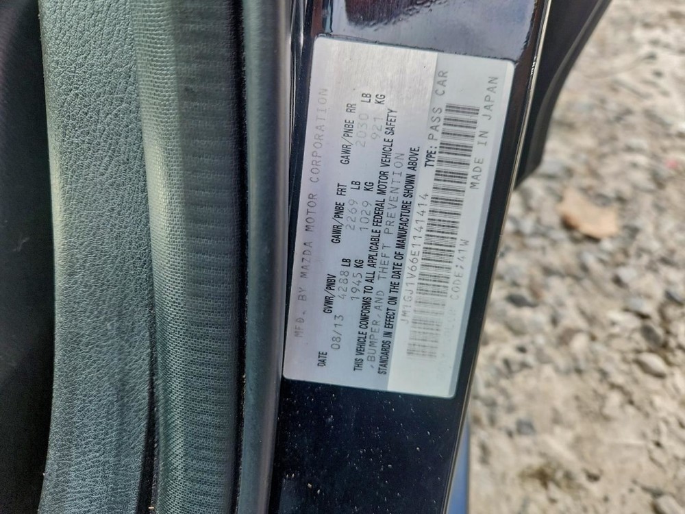 6 2014 Glove Box 4936422