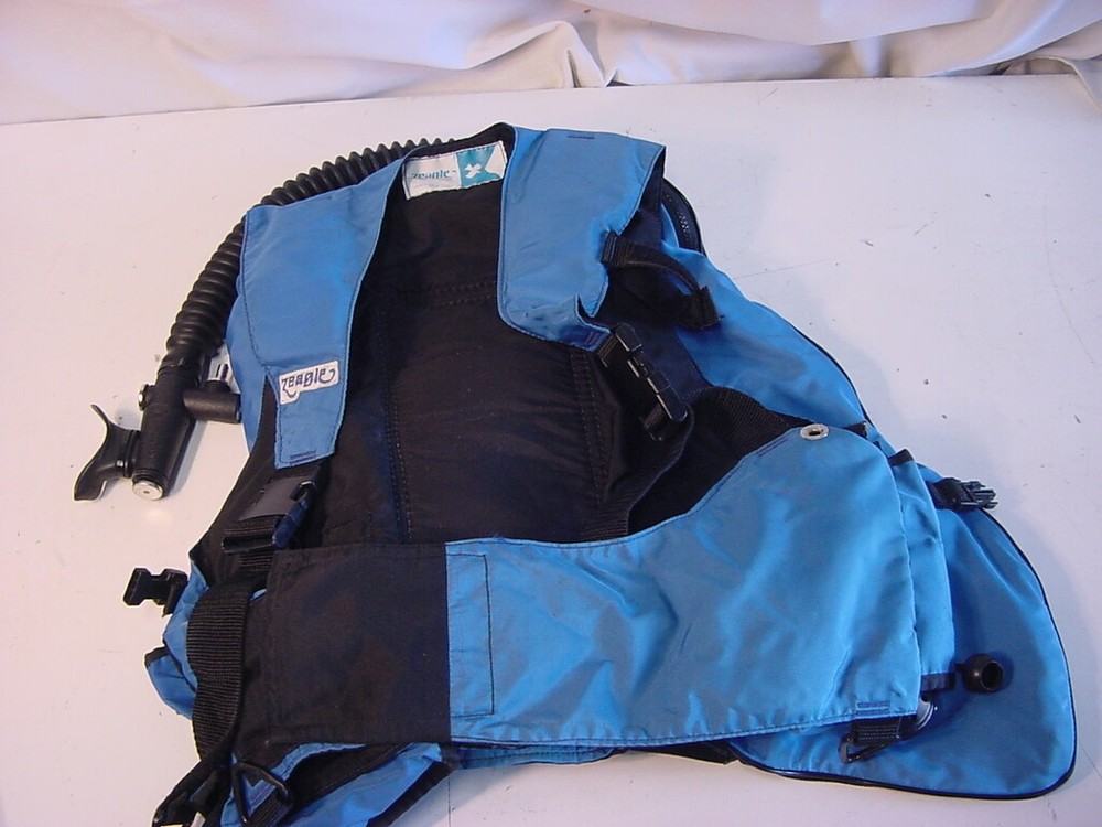 ZEAGLE BOUYANCY COMPENSATOR VEST - ADJUSTABLE UNKNOWN SIZE