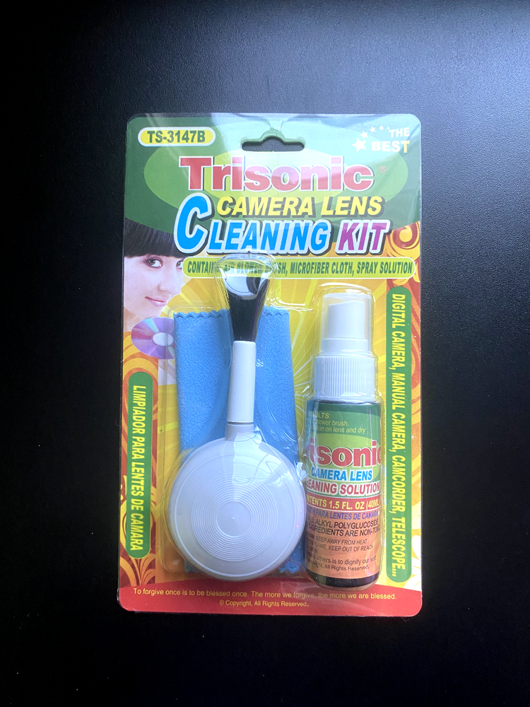 Digital Camera Camcorder Camera Lens Cleaning Kit w/Brush, Cloth, Fluid
