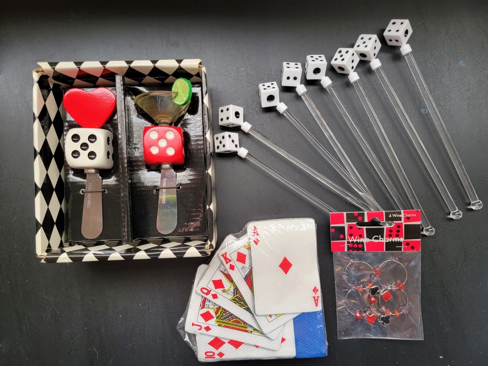 15 Pc Vegas Poker Themed Bar Items