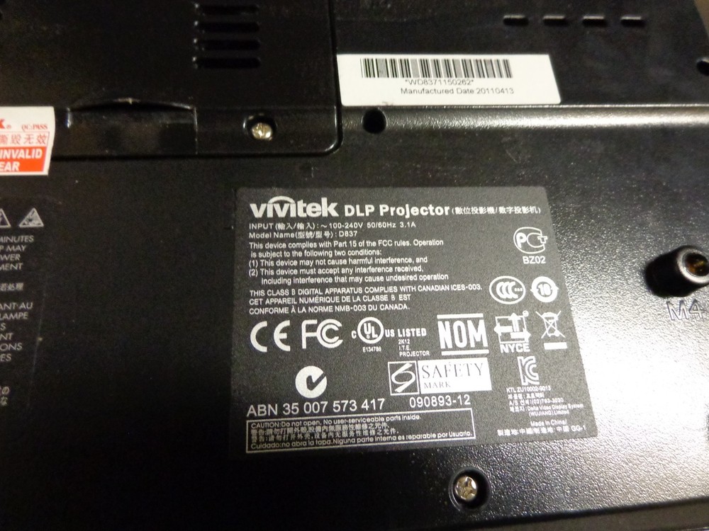 Vivitek D837 DLP Projector 2503Hrs (No Remote Control)