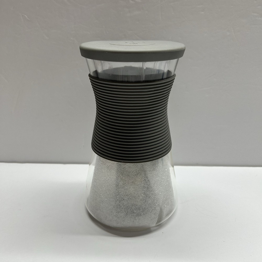 Pampered Chef Cold Brew Coffee Pitcher with Coffee Brewing Piece