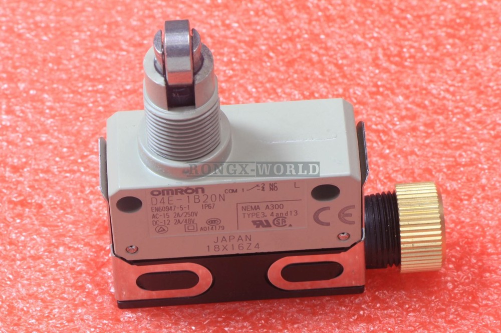ONE Omron Limit Switch D4E-1B20N New In Box