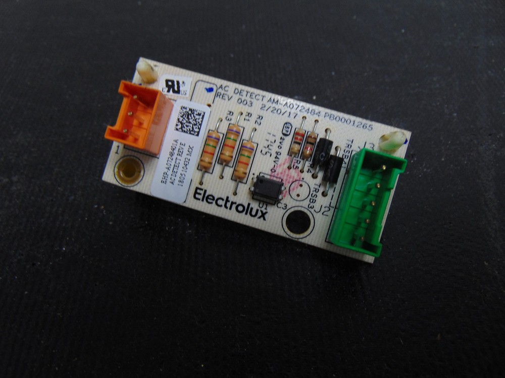 Kenmore Range 79074233315 Control Board A07248401A