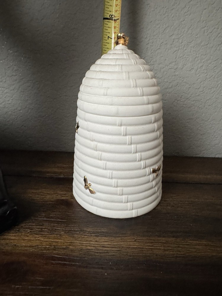 Beehive Shaped Empty Candle Jar With Lid