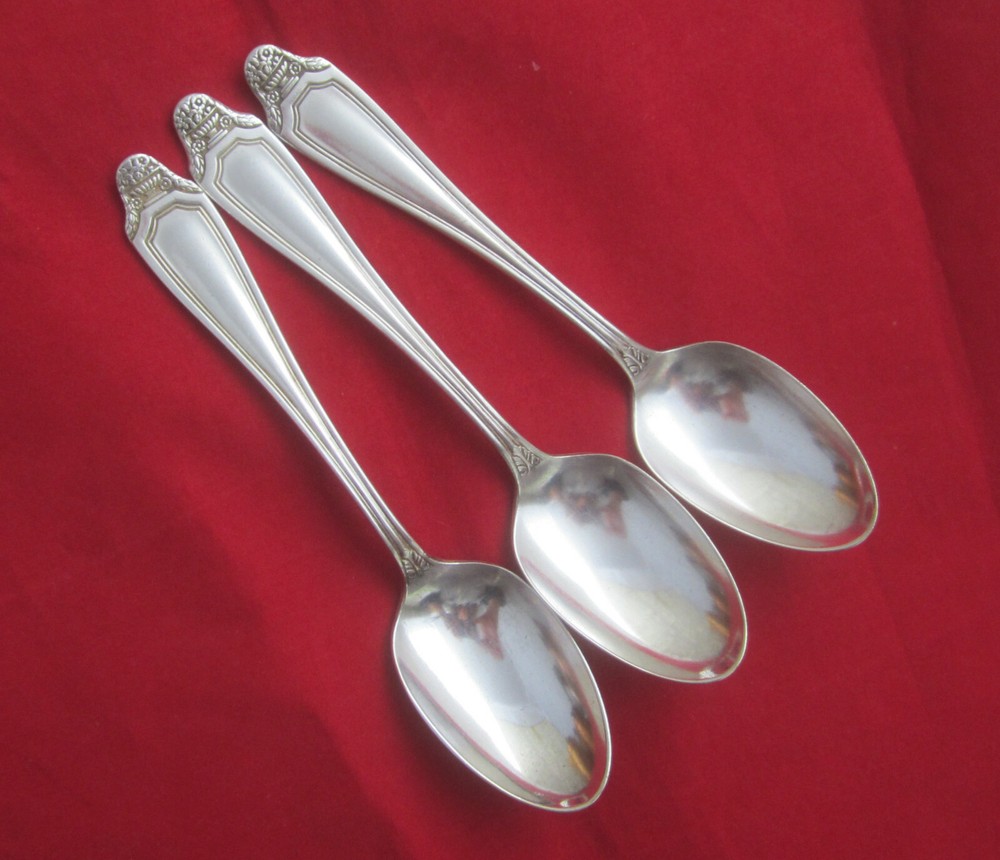 3 Antique 1908 Rockford Oneida HAWTHORNE Teaspoons - No Mono
