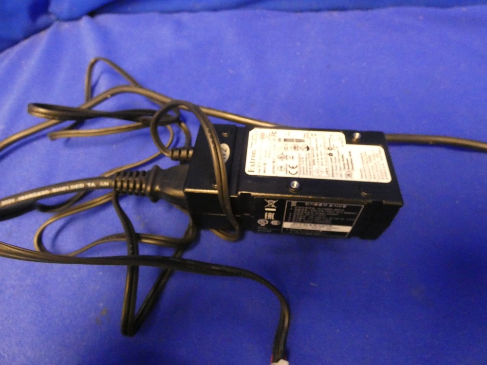 Extron USB Extender Plus R, Extron USB Extender Plus T, 2 Extron Power Supplies