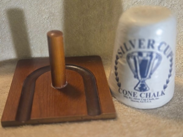 Silver Cup Cone Chalk NEW & Solid Wood Tabletop Stand - Billiards Pool Accessory