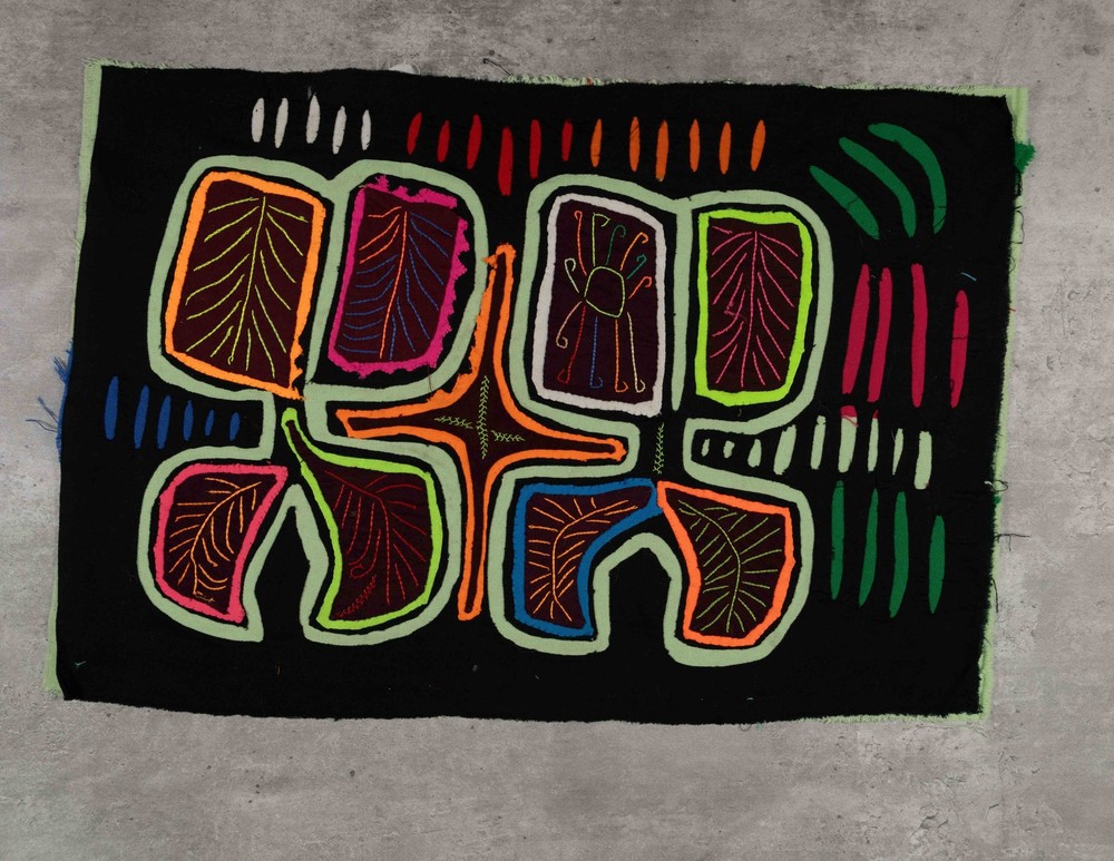 Neon Colors Classic Design Kuna Mola