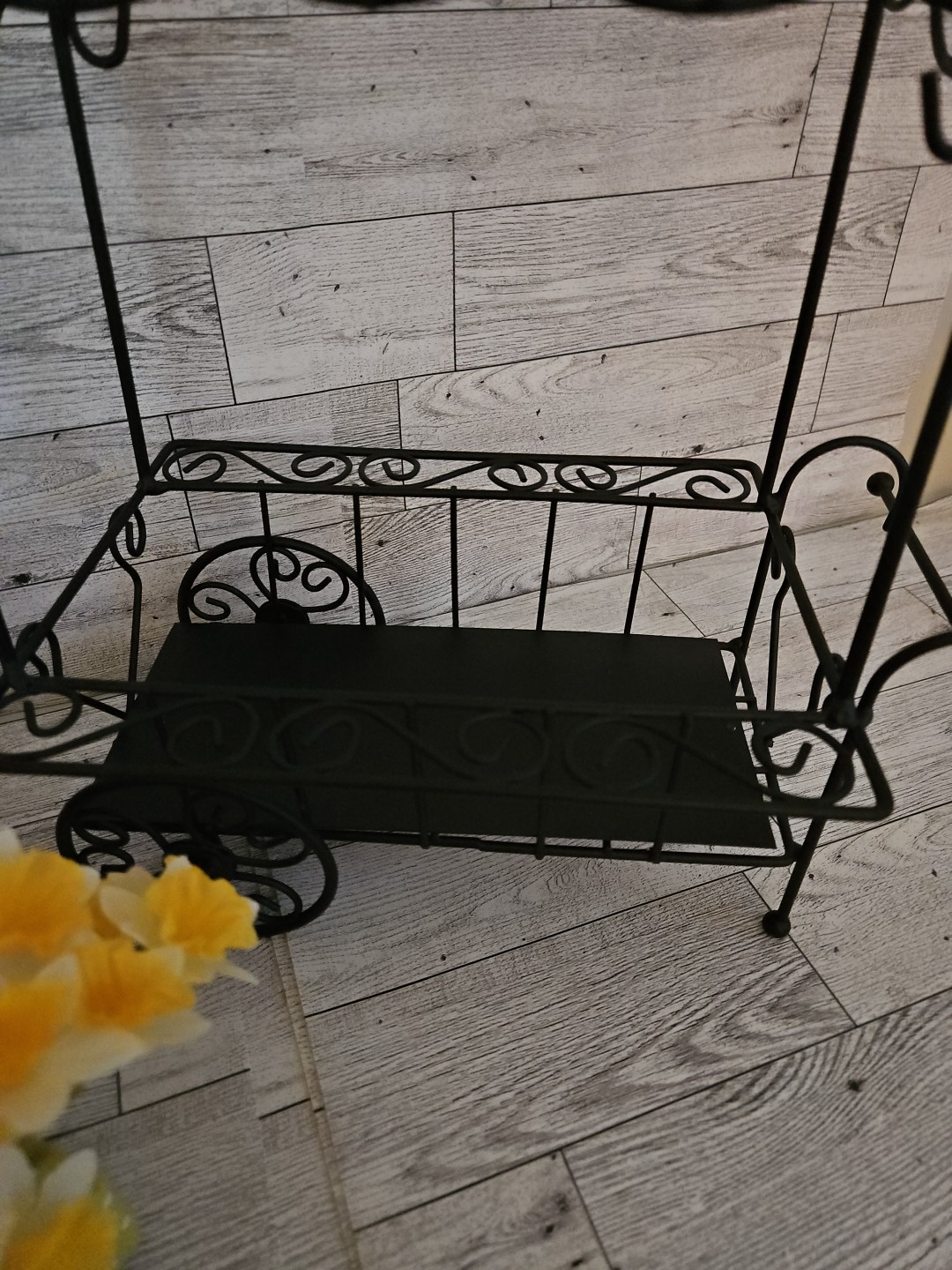 Byers Choice Caroler Signed Lady 15" Tall Daffodils Metal Cart Spring Easter