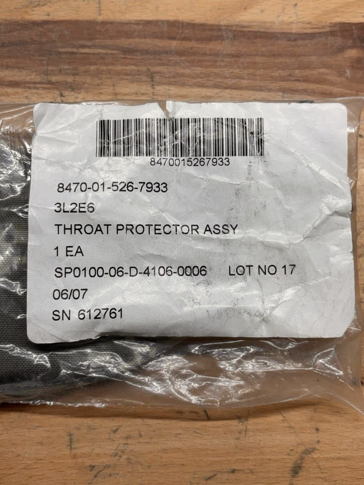 NEW USGI Army ACU Throat Protector Outershell Assembly One Size & Insert