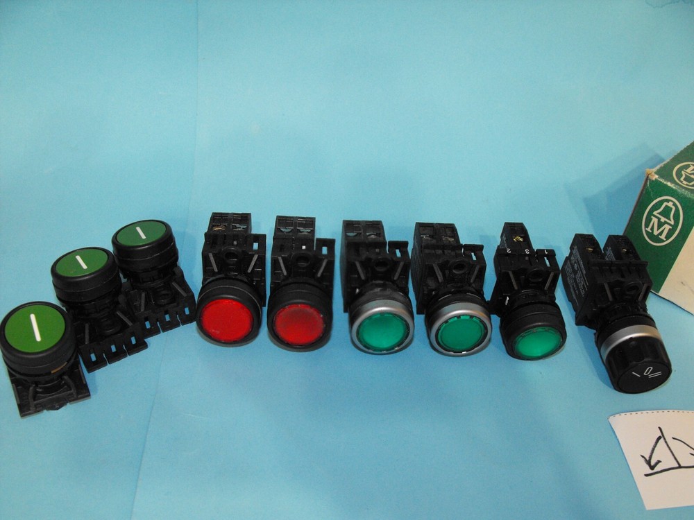 KLOCKNER MOELLER A22-RLTR-GN+A22-RLTR-RT.Pushbutton Switch.(LOT9PCS).USED