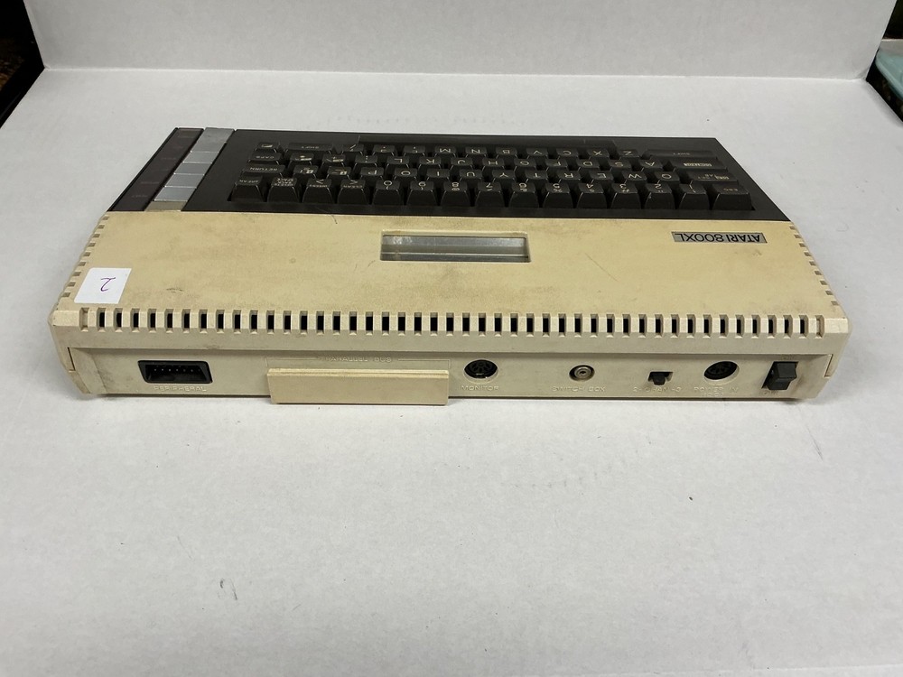 Atari 800XL Vintage Computer Console Game System (untested, needs power supply)