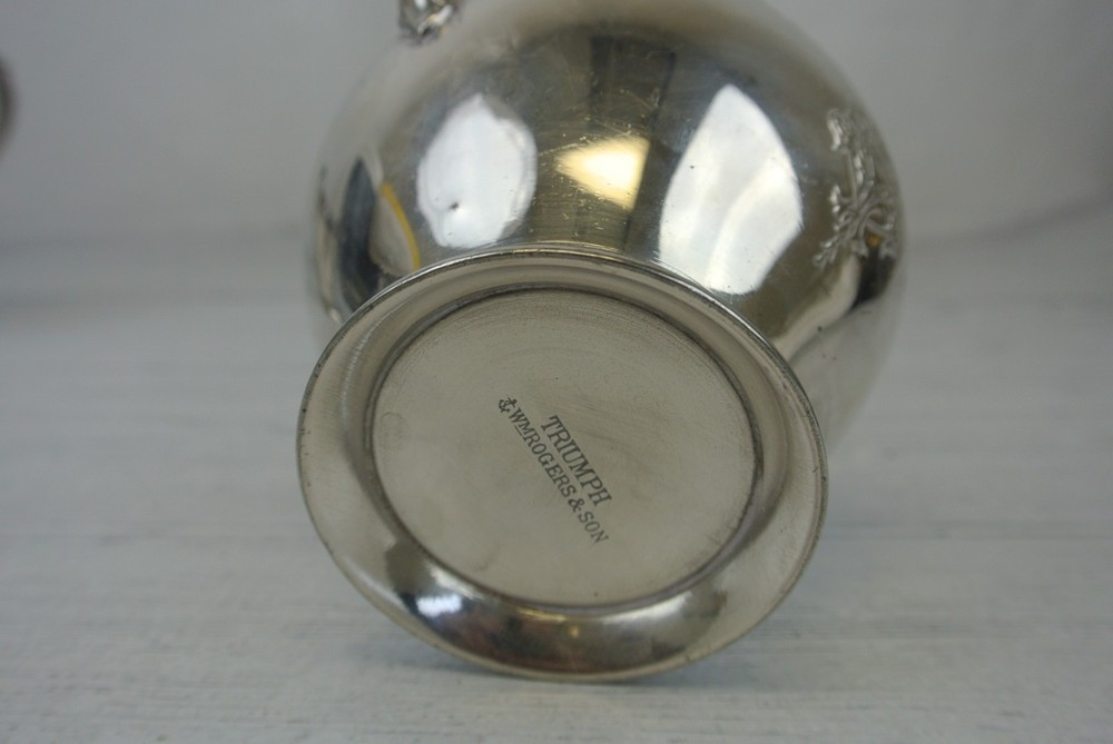 Wm. Rogers & Sons Triumph Silver Plated Creamer And Basket With Handle Set