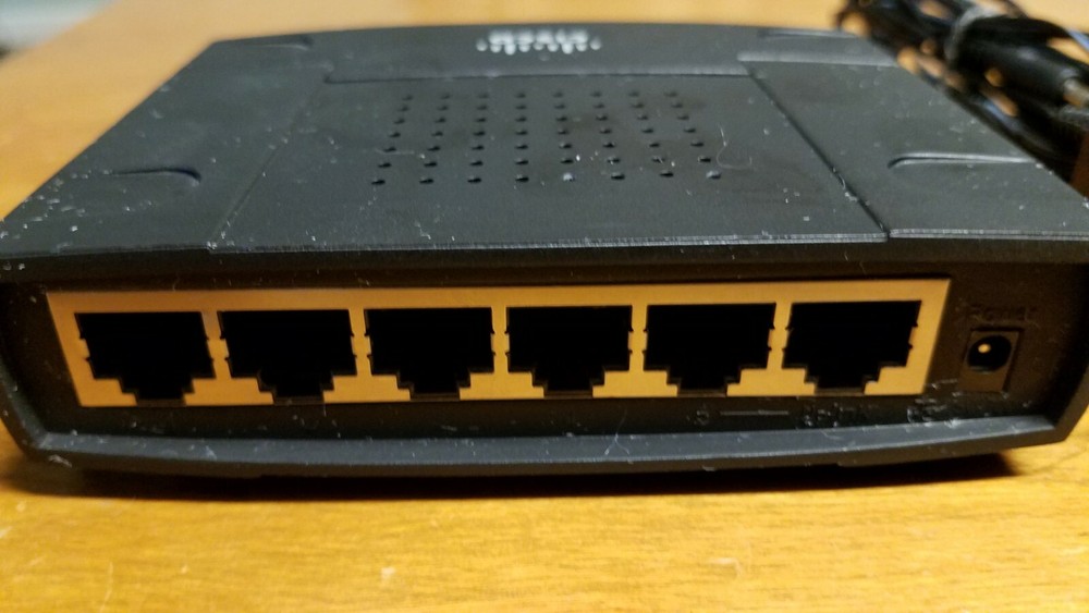 Linksys EtherFast (EZXS55W) 5-Ports External Switch