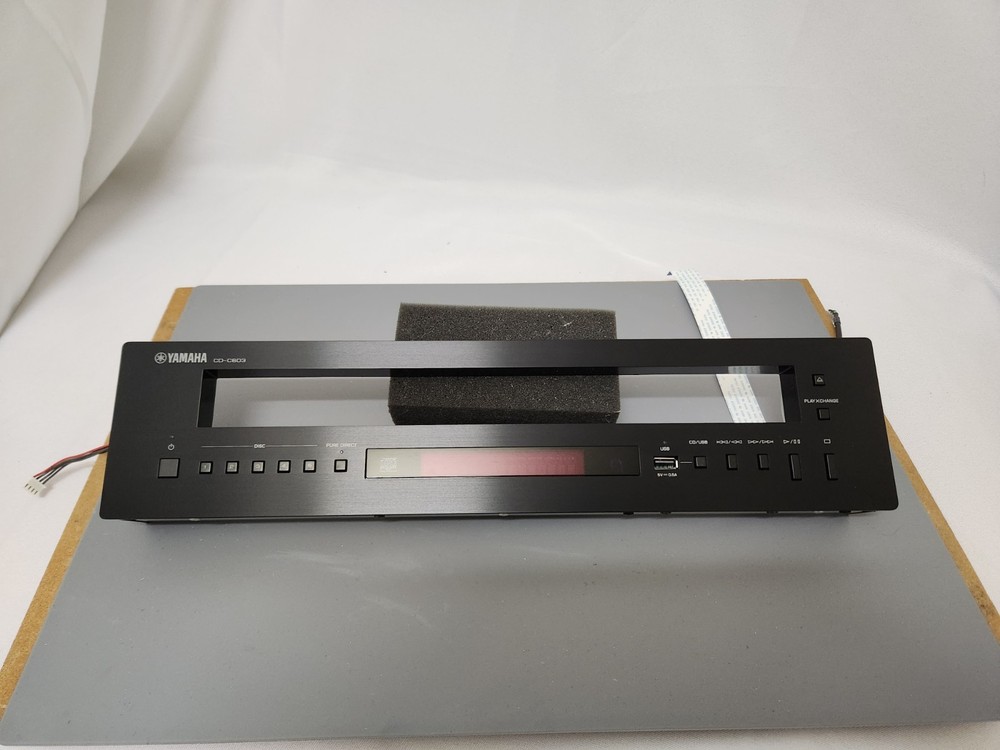 Yamaha CD-C603 front panel with display  tested works