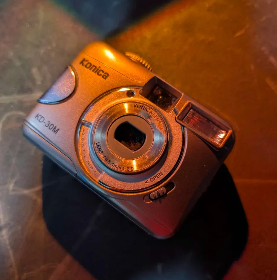 konica kd-30m Digital Camera Tested And Working