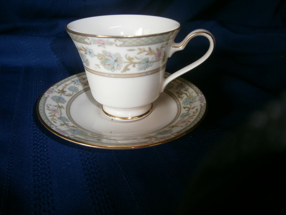 Noritake, MIYOSHI,  Cup & Saucer