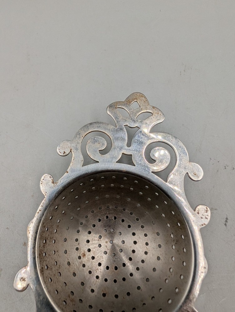 VINTAGE English Silver Plate Over The Cup Tea Strainer