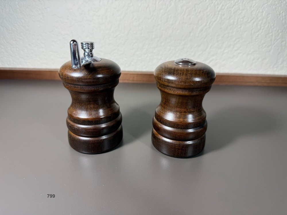 LEED Dark Walnut Salt And Pepper Grinder Set