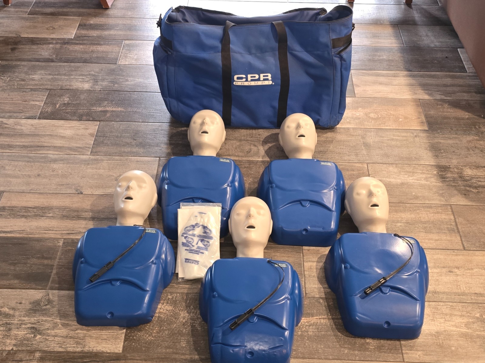 CPR Prompt Adult Training Mannequin Set (5) w/ Carry Bag & Accessories CPR/AED T