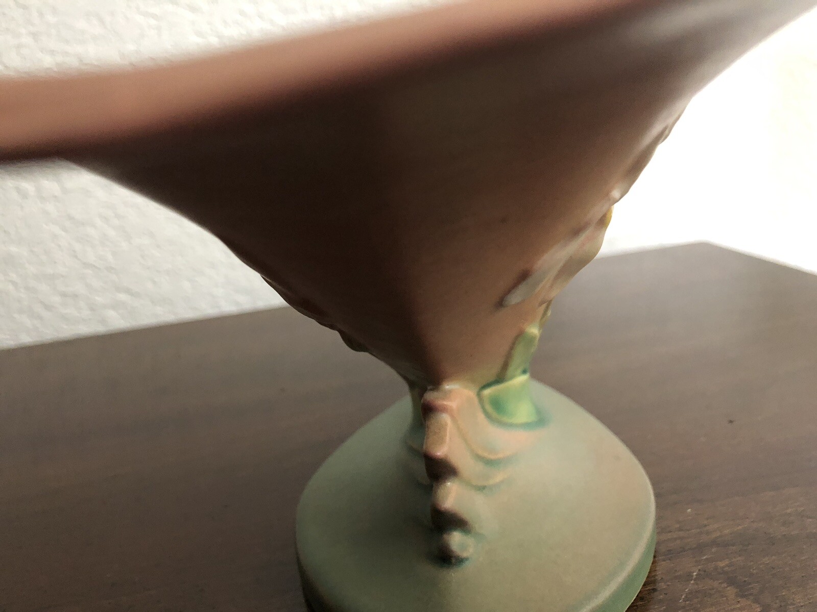 Roseville IRIS PINK CORNUCOPIA VASE 132-8" Outstanding! Pottery 1938 Vintage