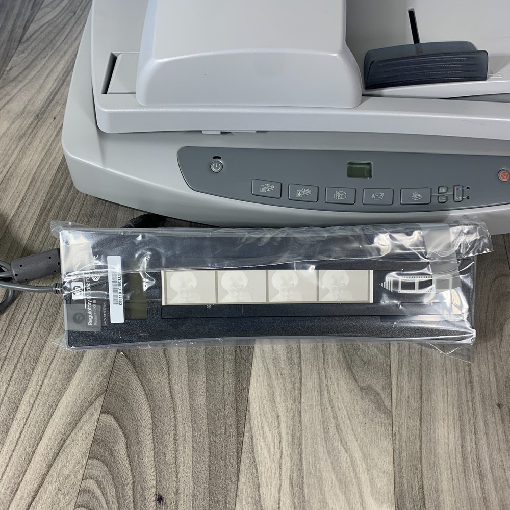 HP Hewlett Packard ScanJet 5590 Flatbed Scanner New